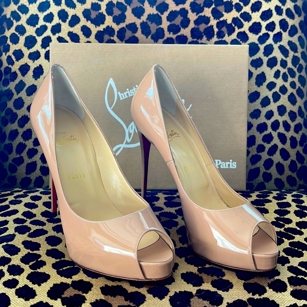 BNIB Christian Louboutin New Very Prive 120mm Patent in Nude size 40
